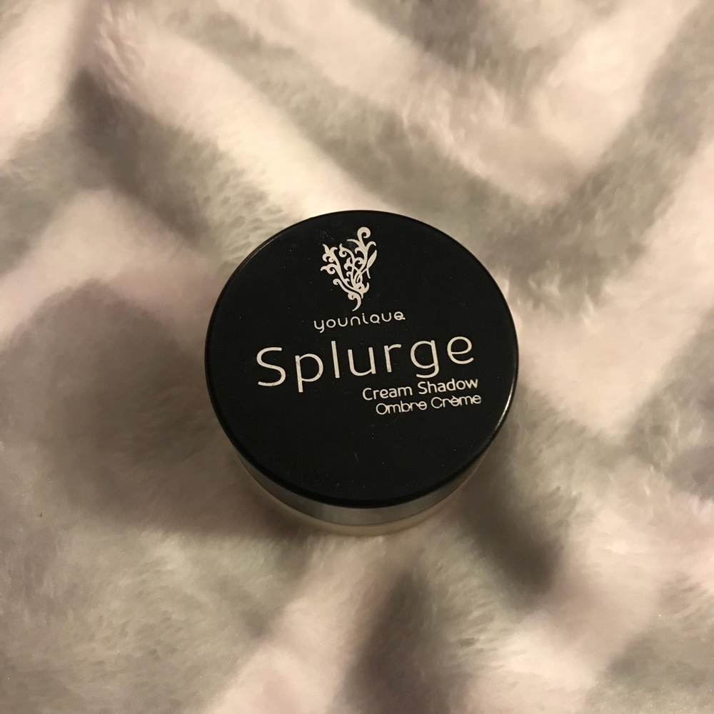 Younique  Splurge
